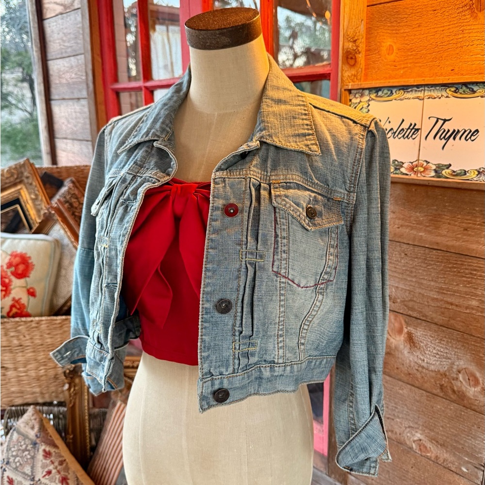 Gap Code Red Cropped Denim Jacket Vintage Edition - image 5